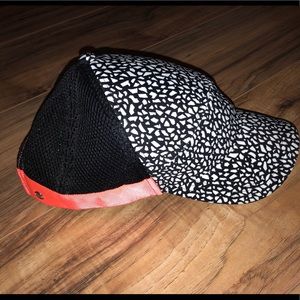 lululemon hat